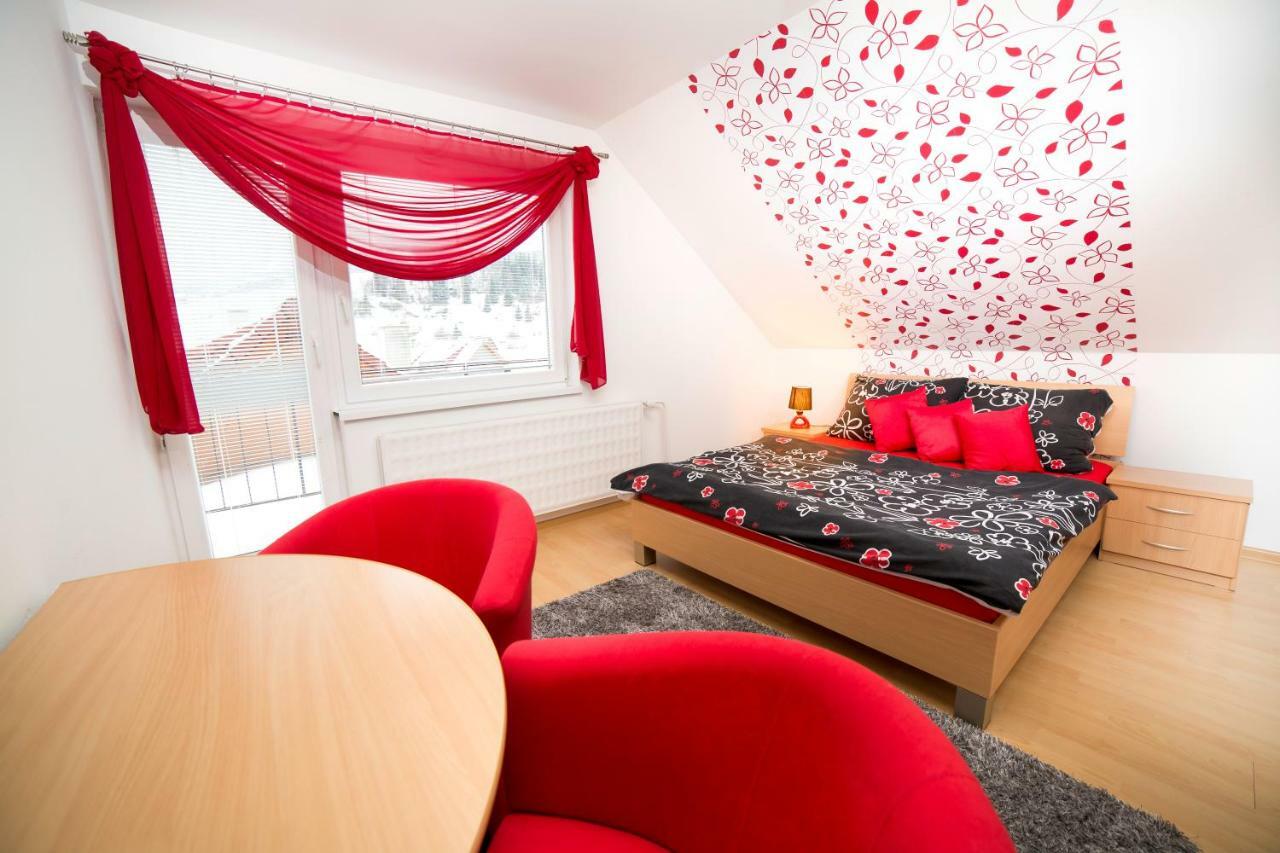 Apartmanovy Dom Adriana Zuberec Ngoại thất bức ảnh